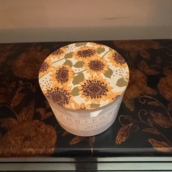 Sand + Fog Vanilla Musk Candle - Picture 1 of 4